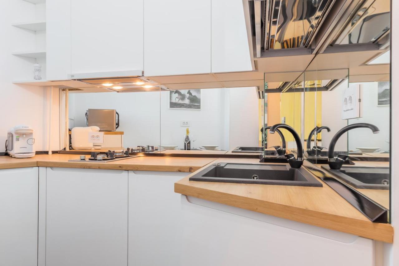 New Studio Carturesti - City Center Bükreş Dış mekan fotoğraf